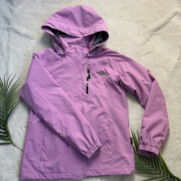 The North Face Women's Purple Jacket - Picture 4 of 15